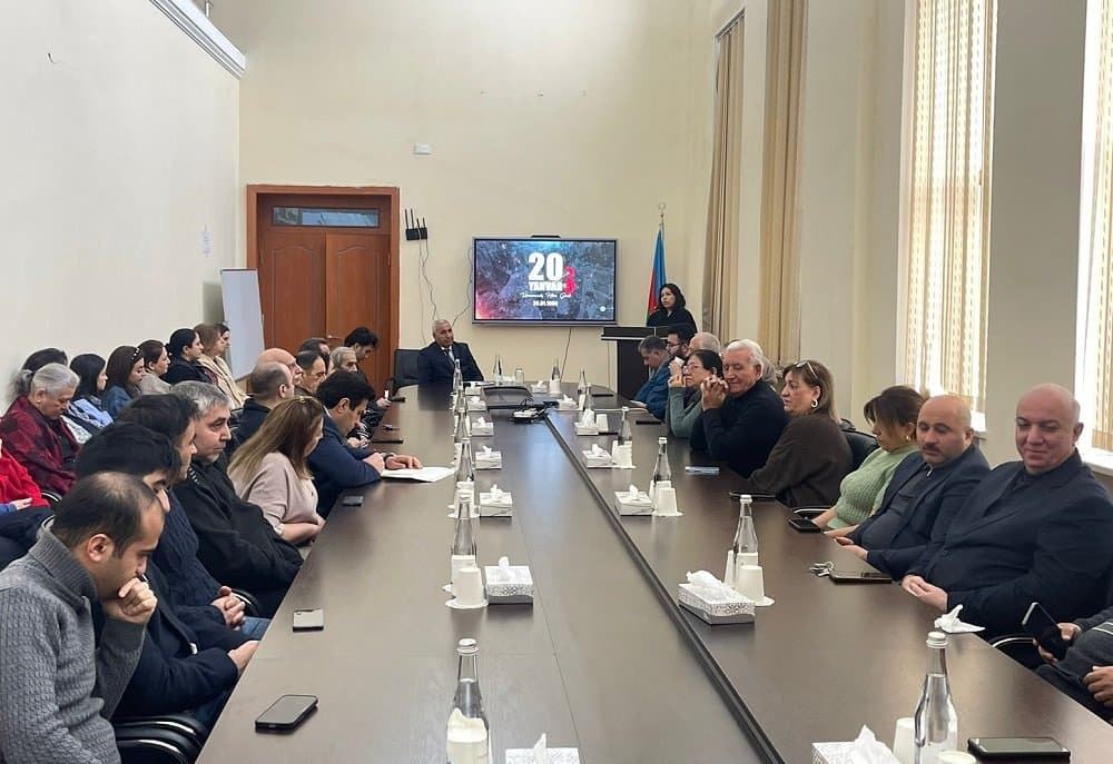 İqtisadiyyat İnstitutunda 20 Yanvar şəhidlərinin xatirəsi yad edilib 5