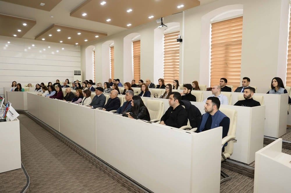 İqtisadiyyat İnstitutunun iki əməkdaşının məqaləsi UNEC-in keçirdiyi ümumrespublika müsabiqəsində ilk 10-luqda yer alıb 5
