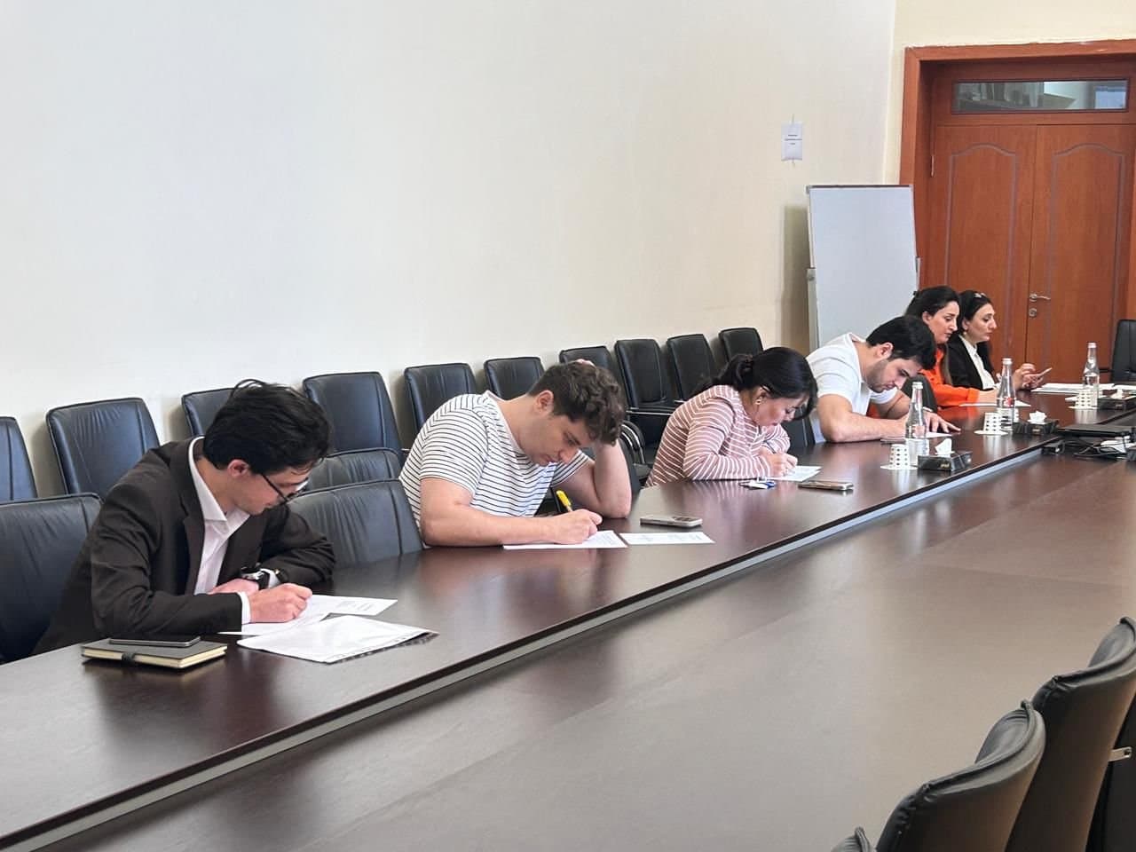 İqtisadiyyat İnstitutunda ixtisas fənləri üzrə yaz imtahan sessiyası keçirilir 2
