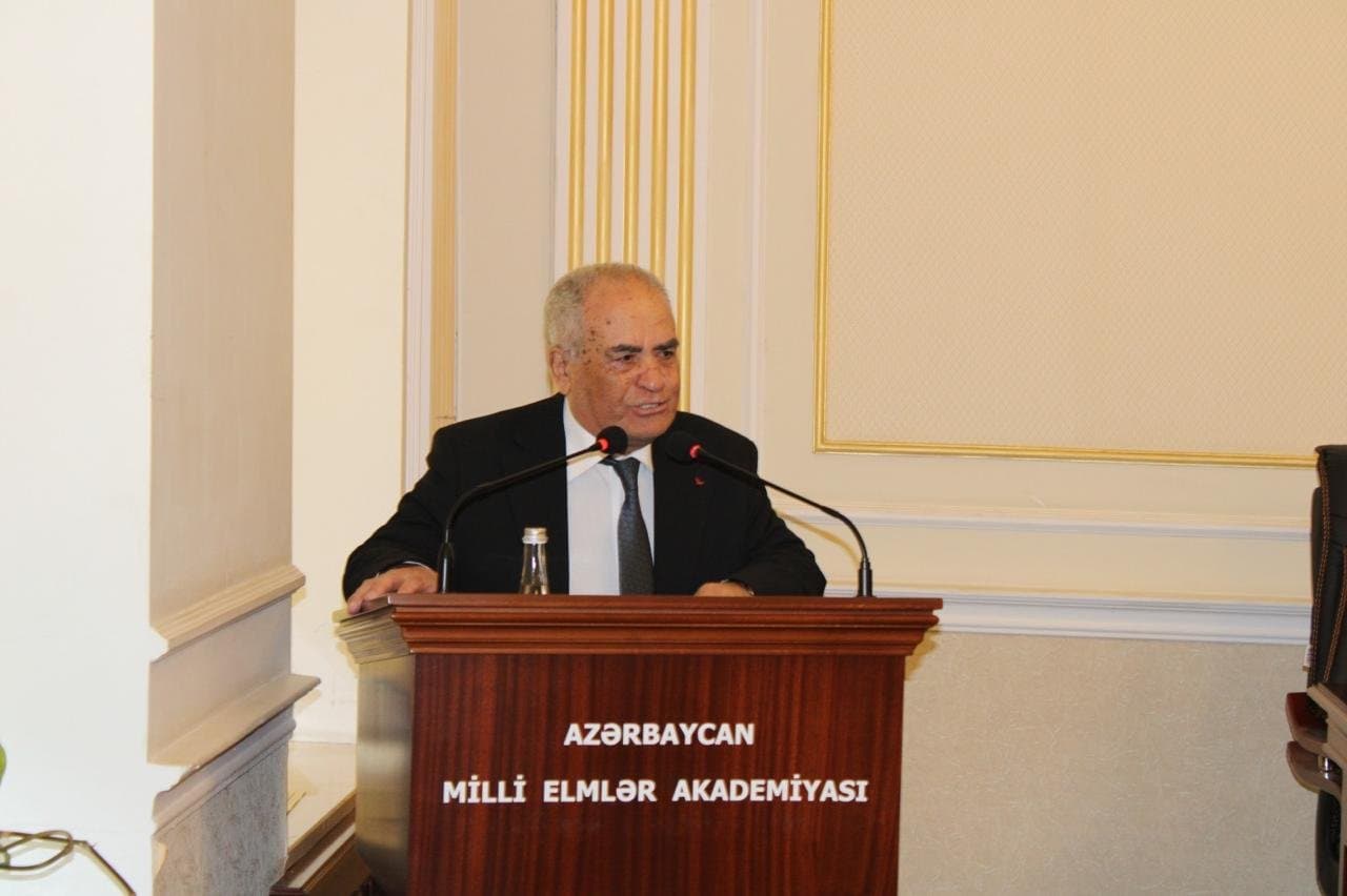 İqtisadiyyat İnstitutunun yaradılmasının 68 illiyi münasibəti ilə tədbir keçirilib 3